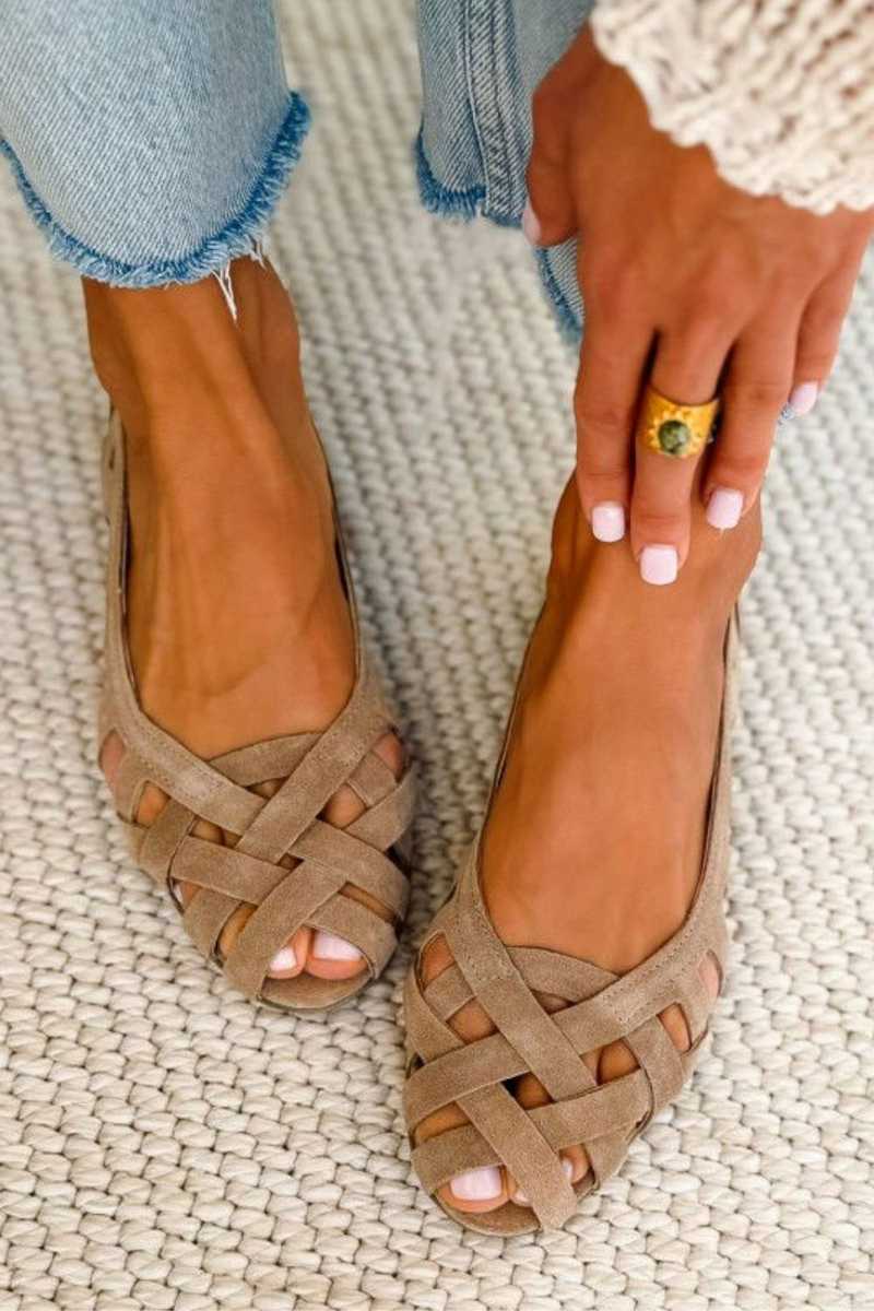 Comfort Orthopedic Cross-Strap Open-Toe Flat Sandals