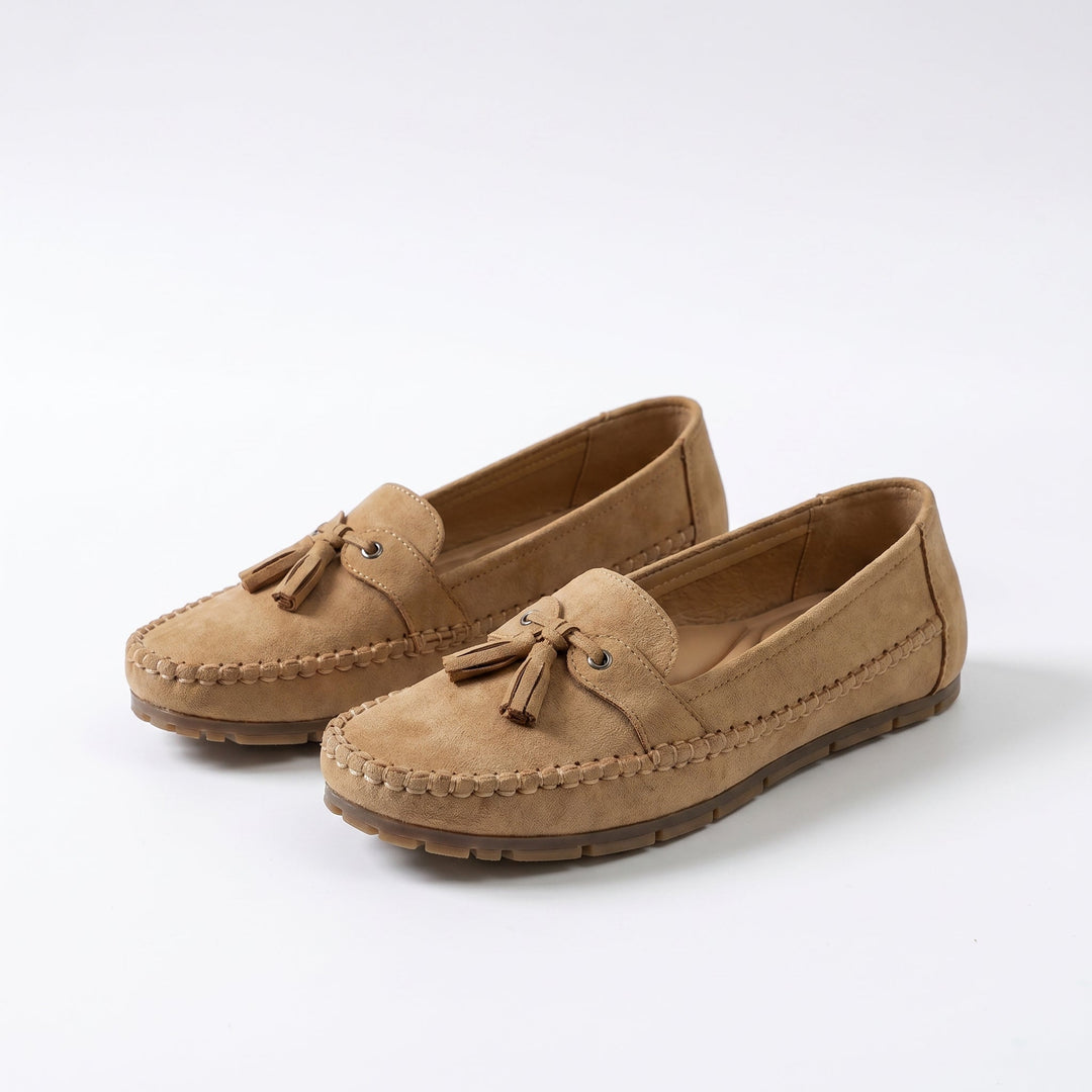 Nadine – Classic Loafers with Tassel Detail